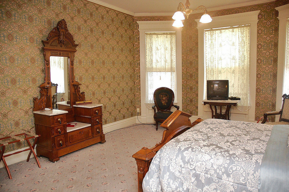 The Grand Anne Bed And Breakfast Keokuk Extérieur photo